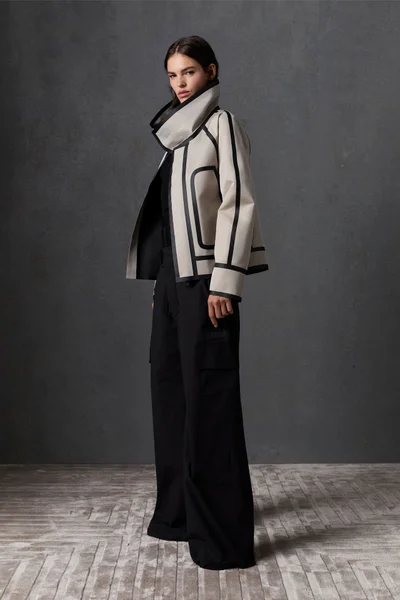 Look 10